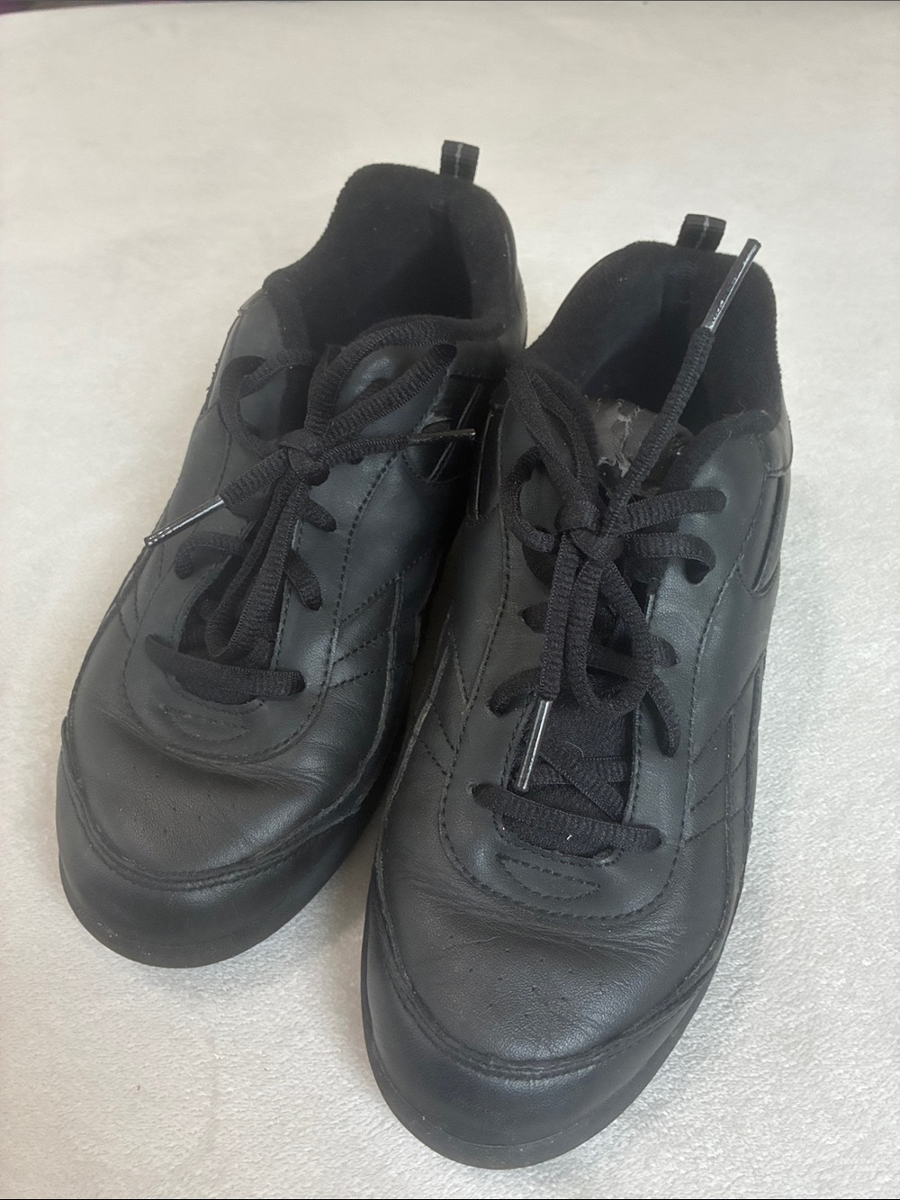 Easy Spirit Men's Black Lace-Up Athletic Leather Sneakers